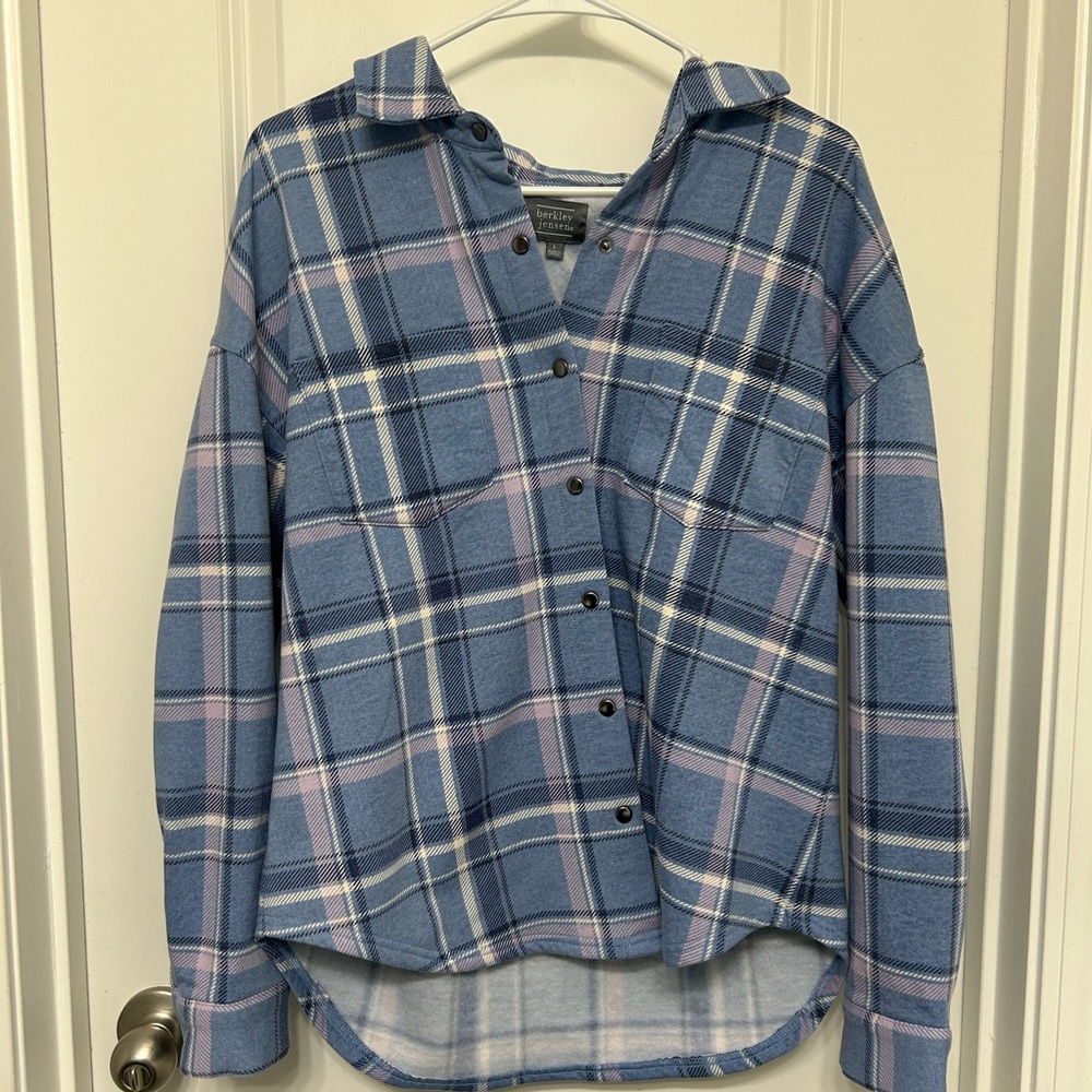 Women’s Large Blue and Purple Fleece Plaid Button-Up Shirt